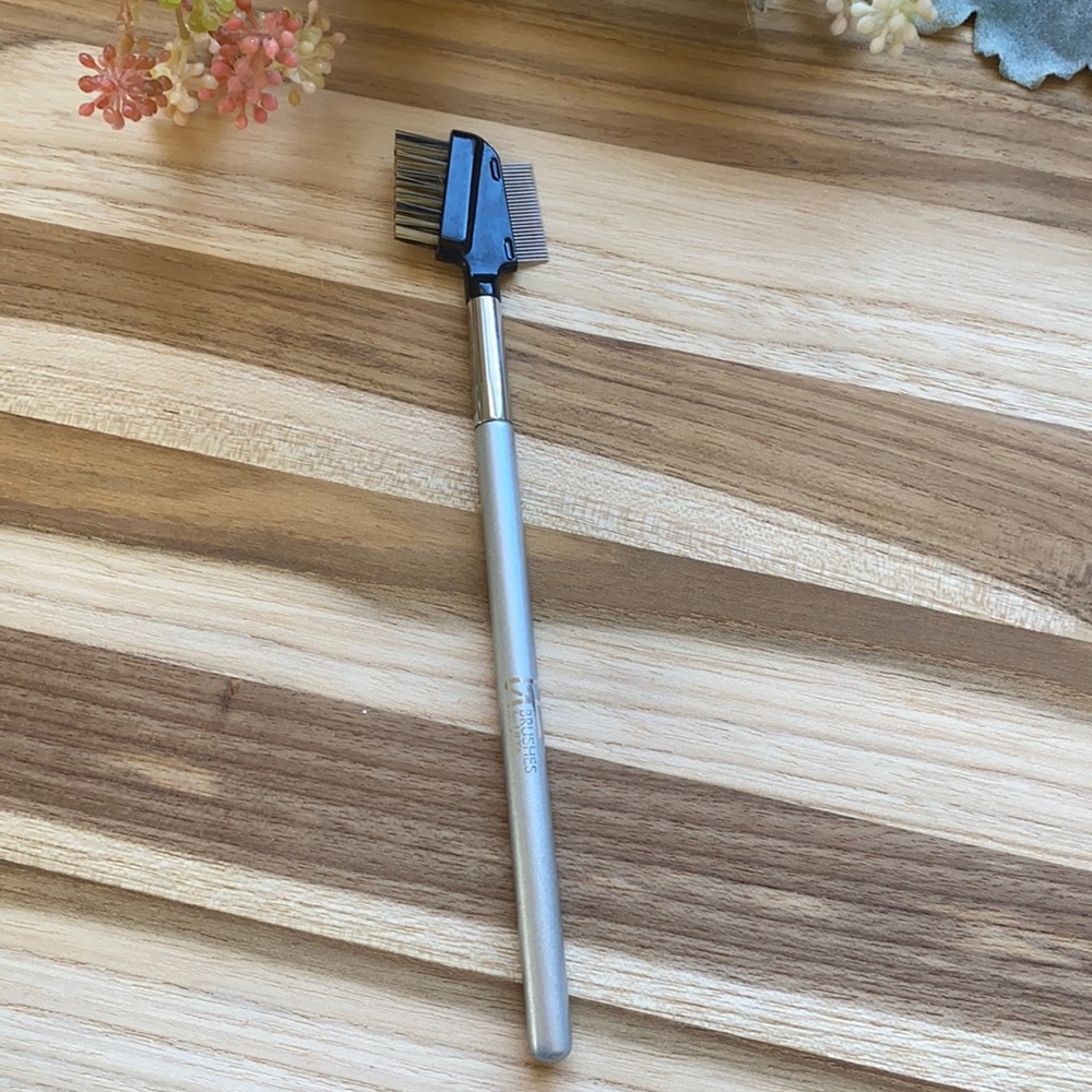 It Cosmetics Bow/Lash Styler Brush 118
